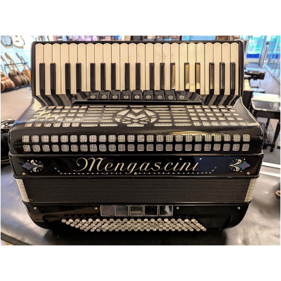 Mengascini 120B 4 korig musette