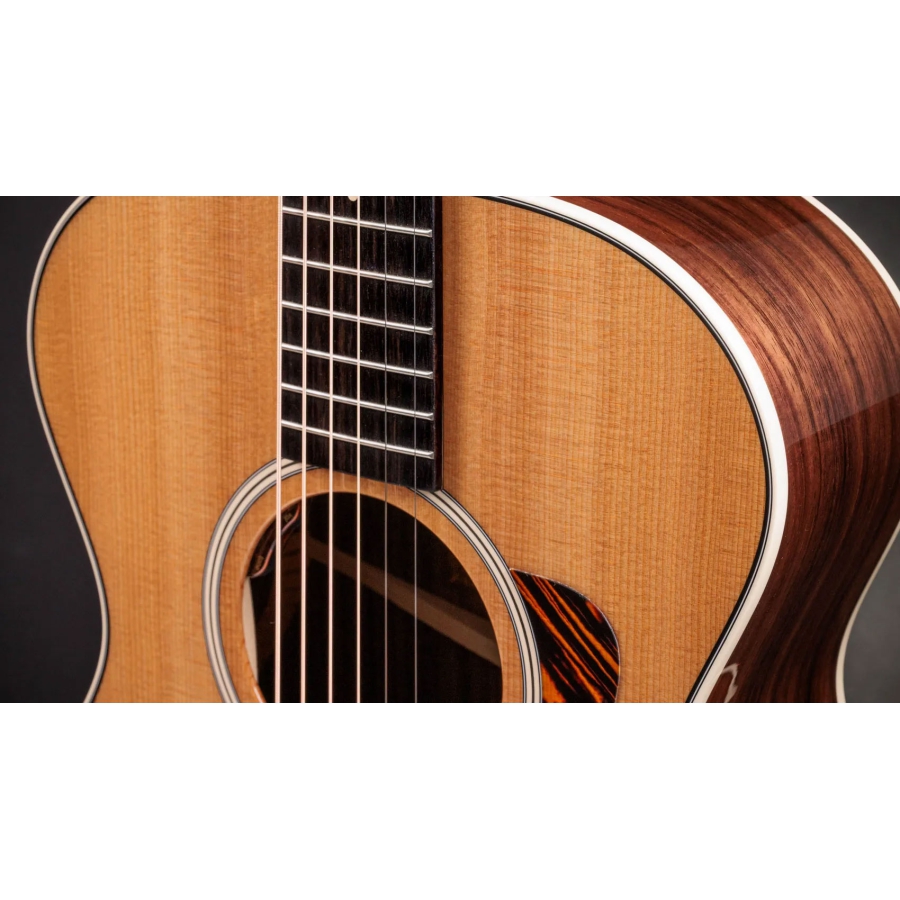 Taylor Gold Label 712e