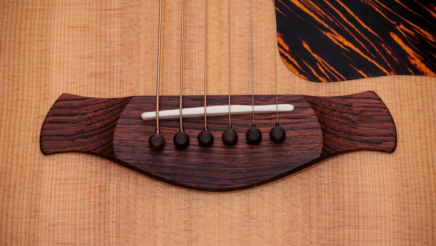 Taylor Gold Label 712e