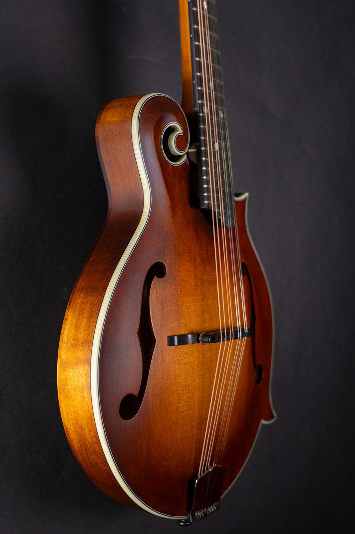 Eastman MD315 Adirondack Wide Nut Amberburst
