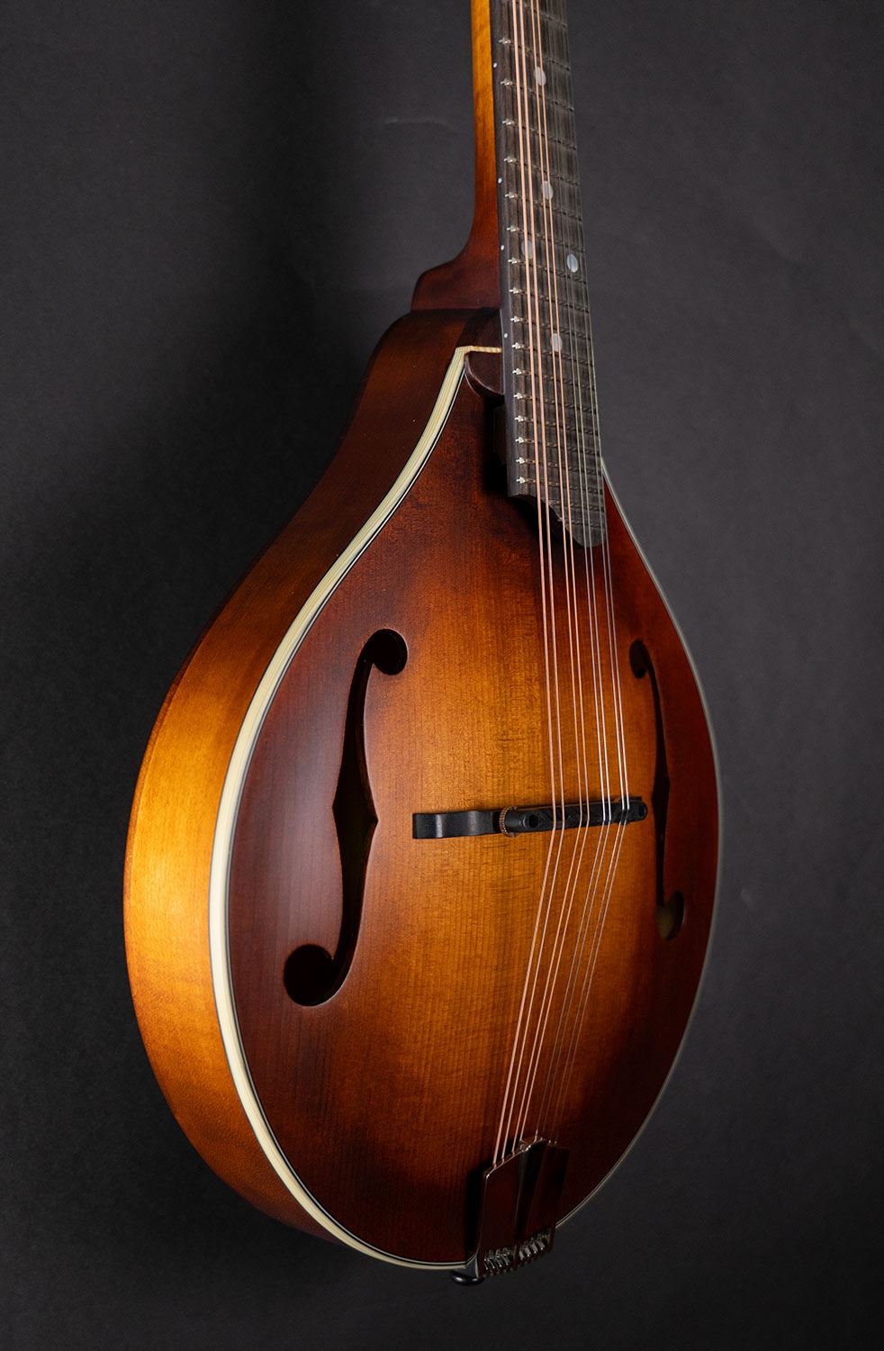 Eastman MD305 Adirondack Wide Nut Amberburst