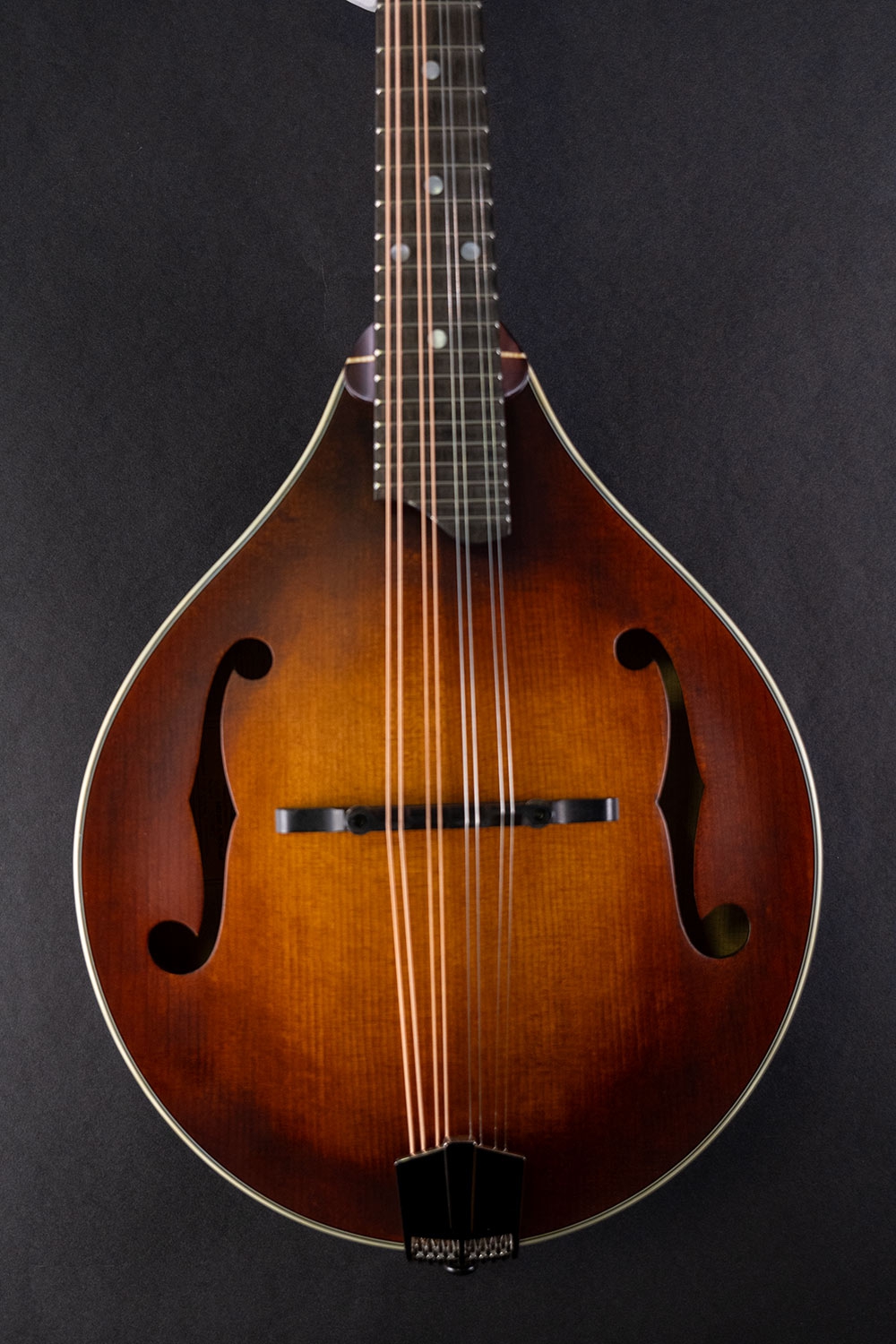 Eastman MD305 Adirondack Wide Nut Amberburst