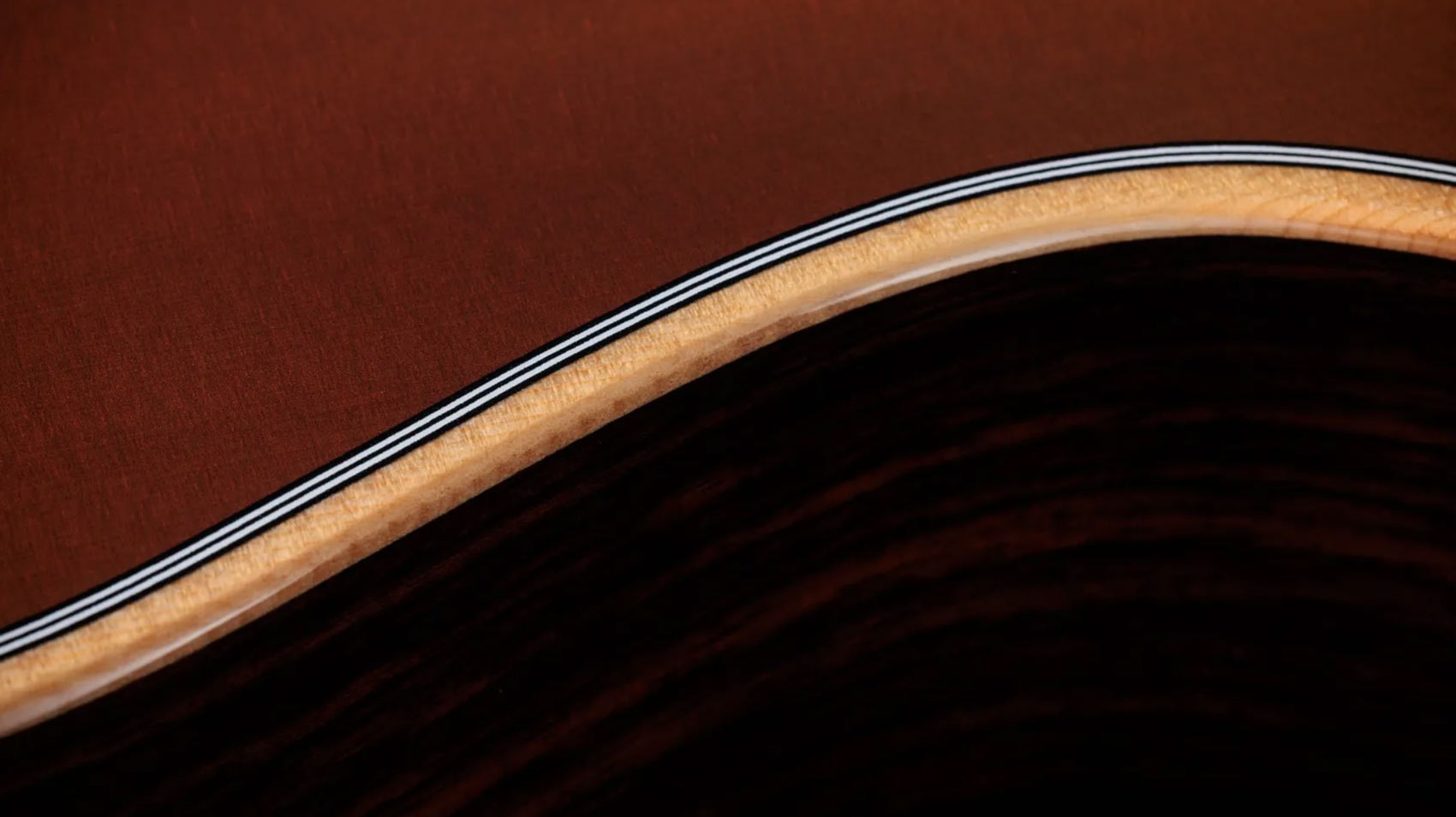 Taylor 414ce Studio Special Edition Honeyburst