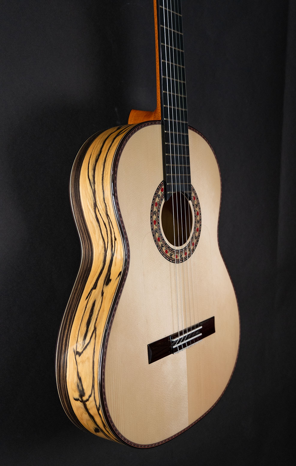 Antonio de Toledo ATF17EB Flamenco White Ebony