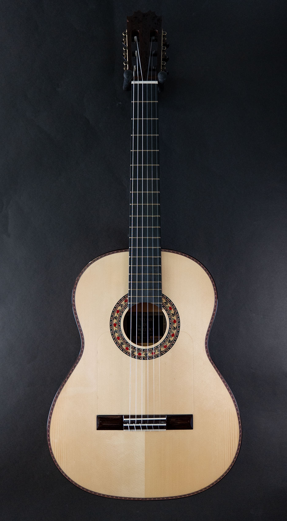 Antonio de Toledo ATF17EB Flamenco White Ebony