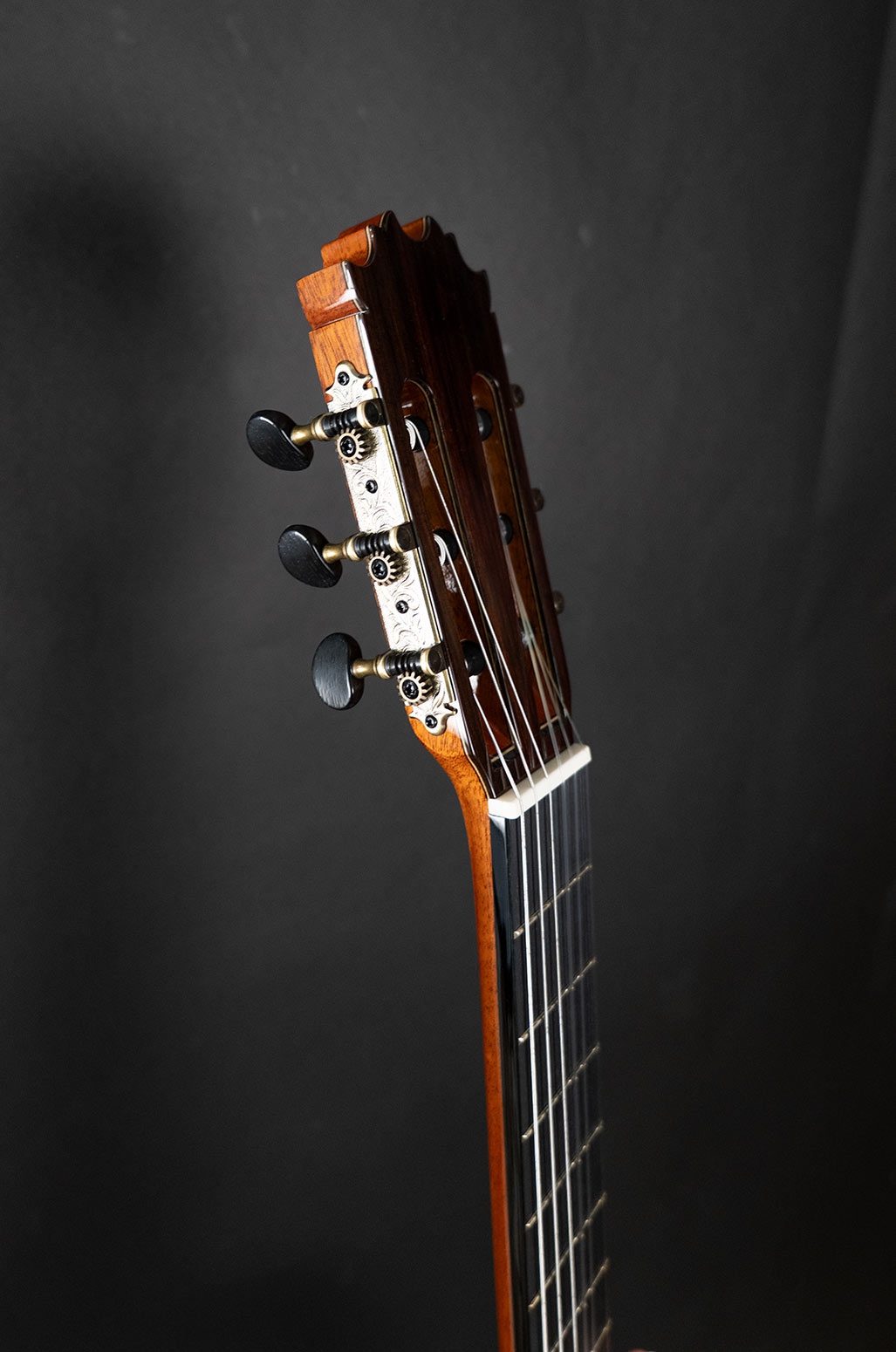 Antonio de Toledo ATF17EB Flamenco White Ebony