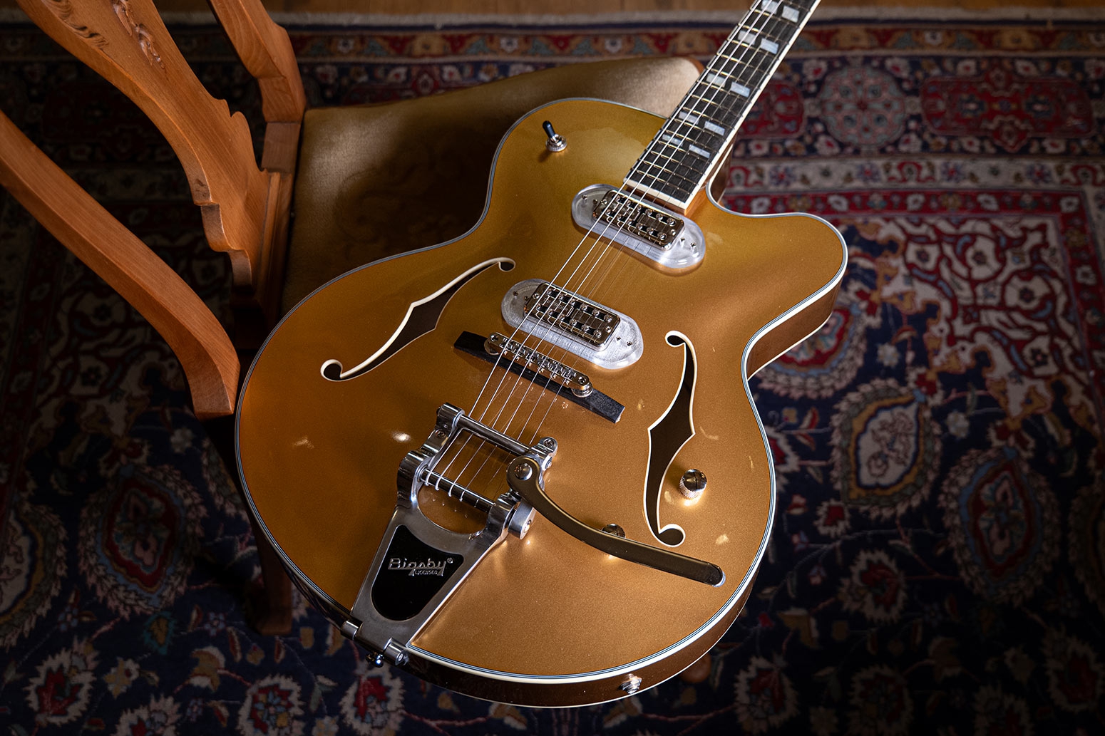 Eastman T58 Tonerider V-trons Bigsby Truetone Gloss Gold