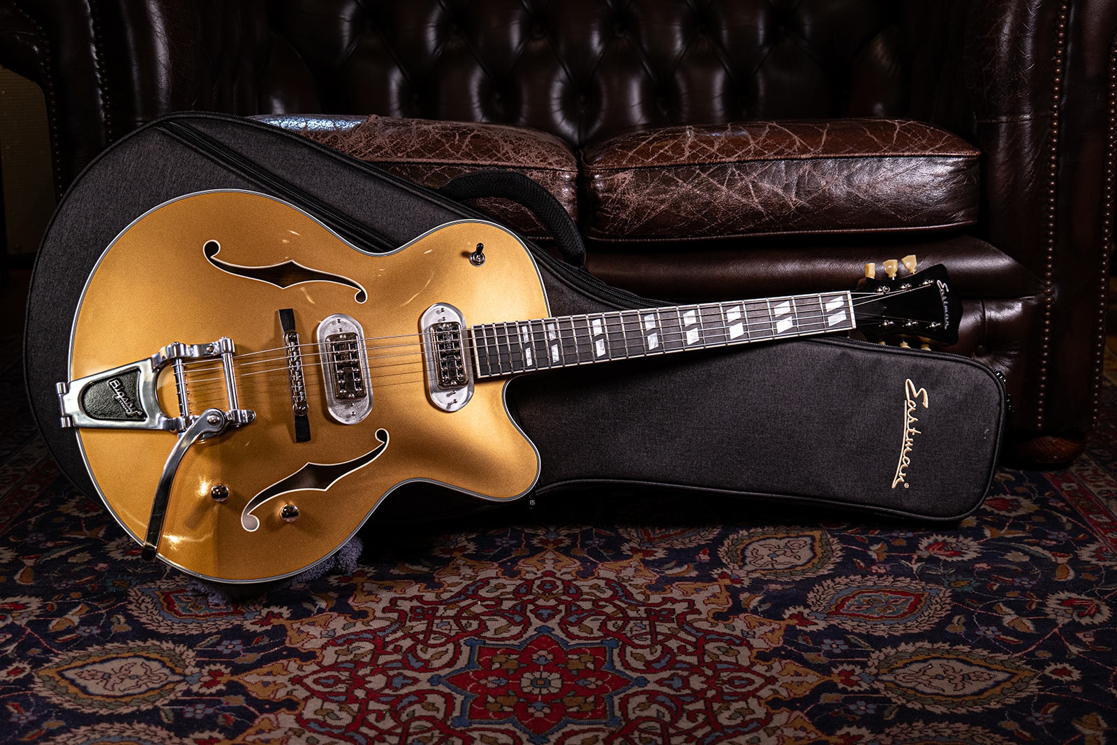 Eastman T58 Tonerider V-trons Bigsby Truetone Gloss Gold