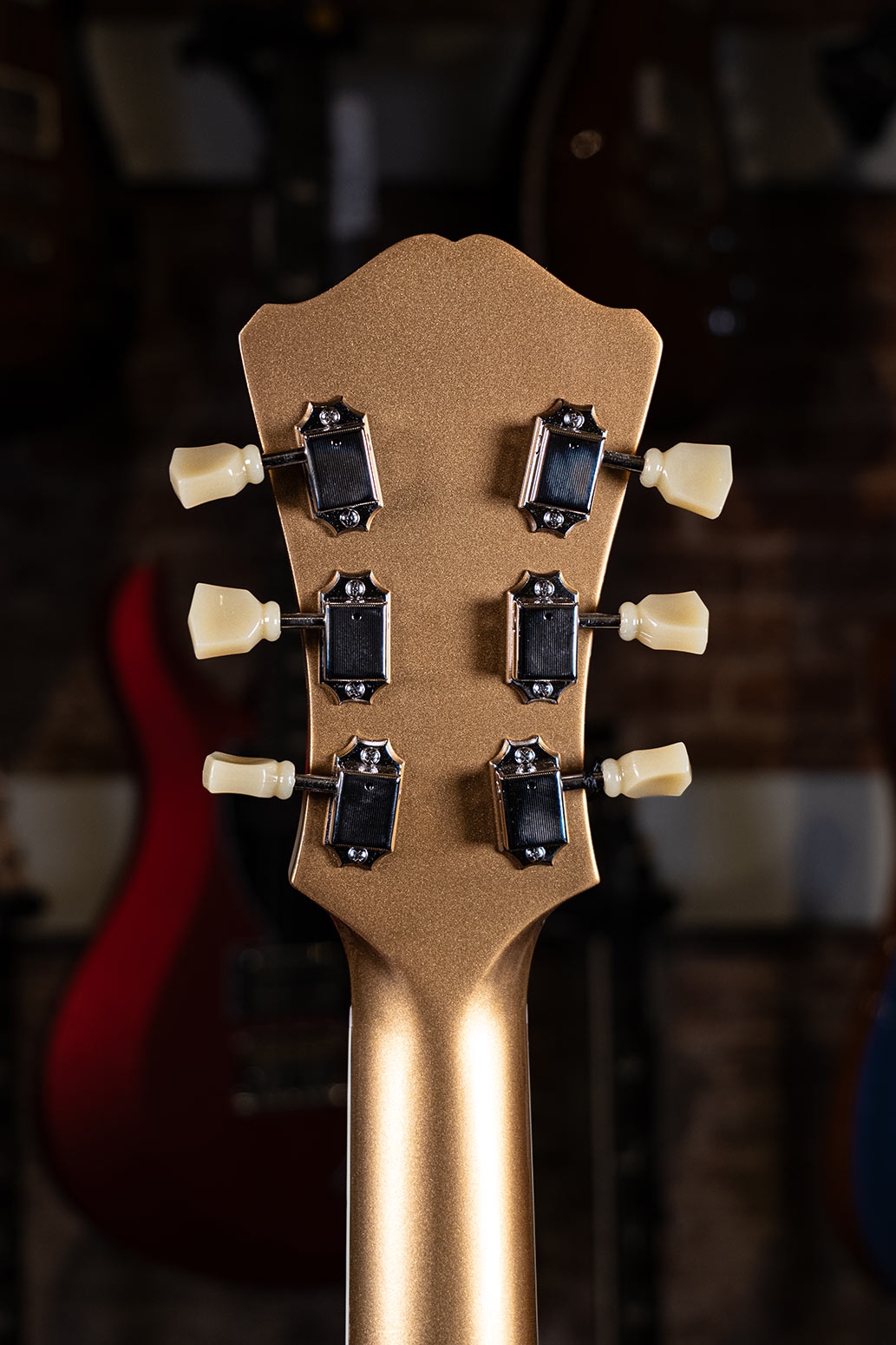 Eastman T58 Tonerider V-trons Bigsby Truetone Gloss Gold