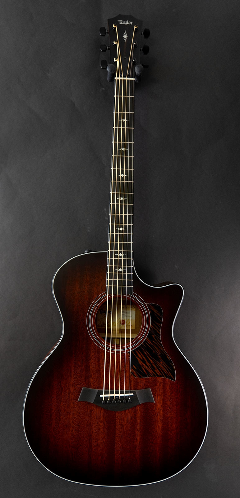 Taylor 324ce Baritone-6 LTD