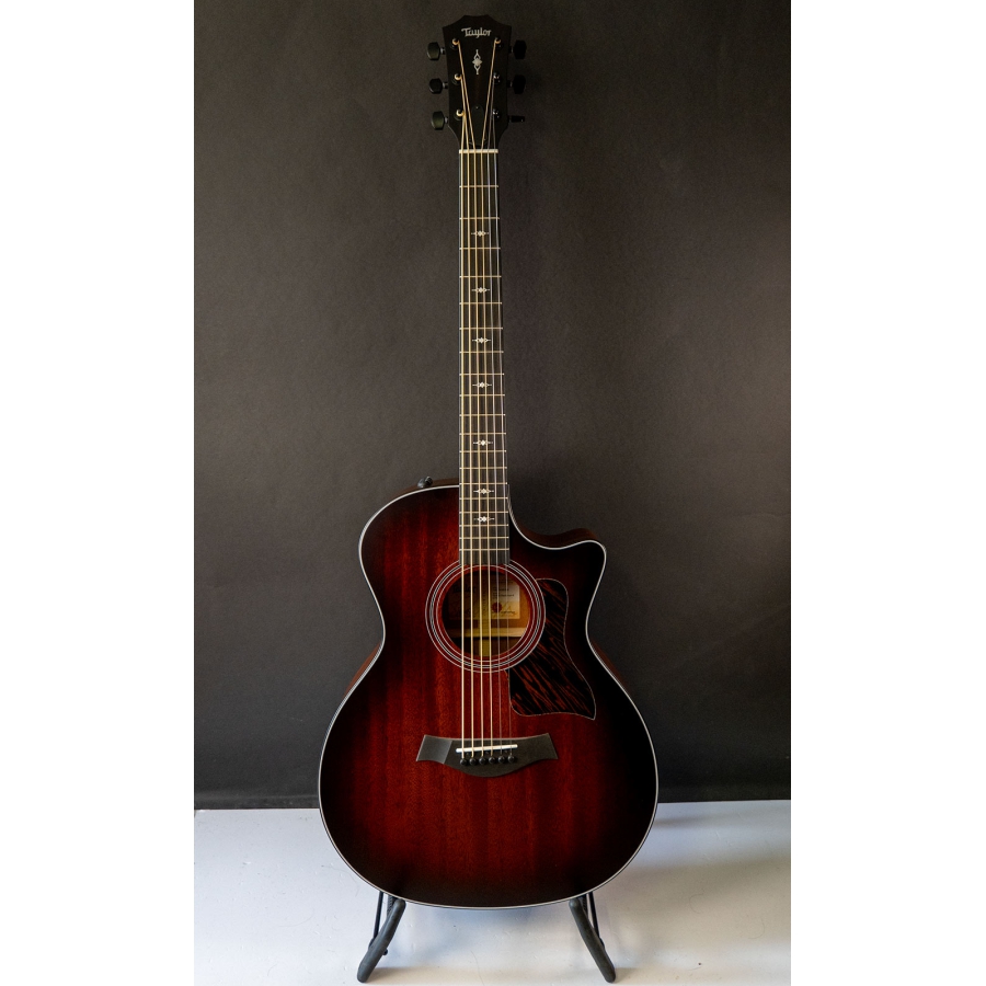 Taylor 324ce Baritone-6 LTD