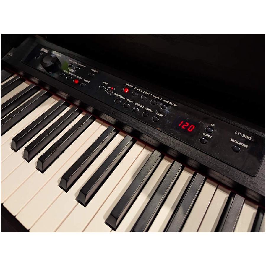 Korg LP380B zwart SHOWROOM MODEL