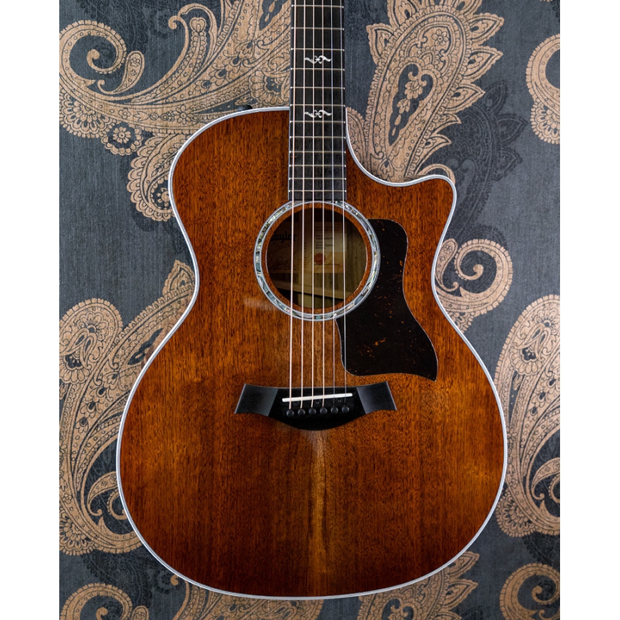 Taylor 424CE Walnut SEB Special Edition