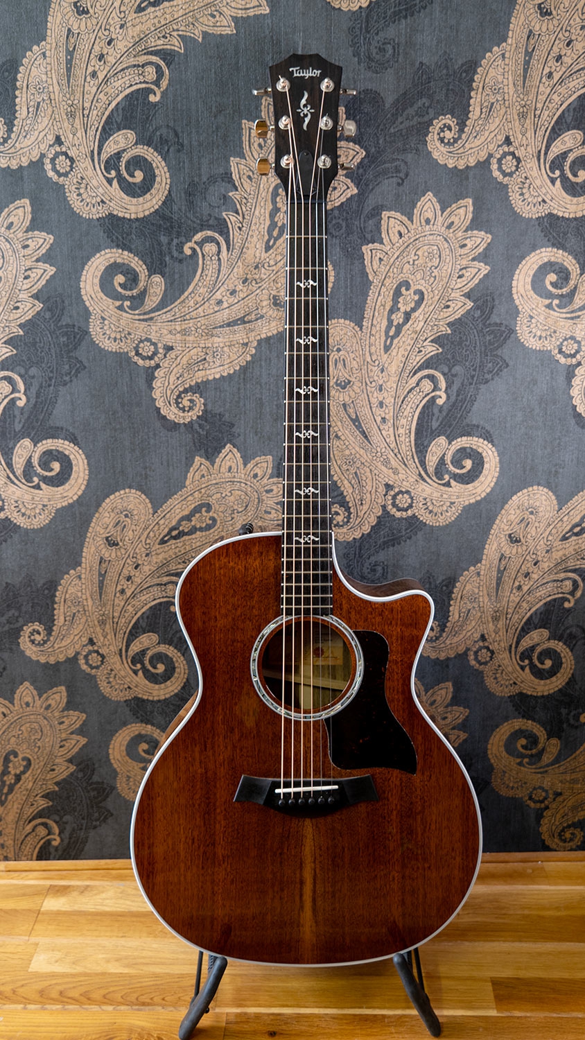 Taylor 424CE Walnut SEB Special Edition