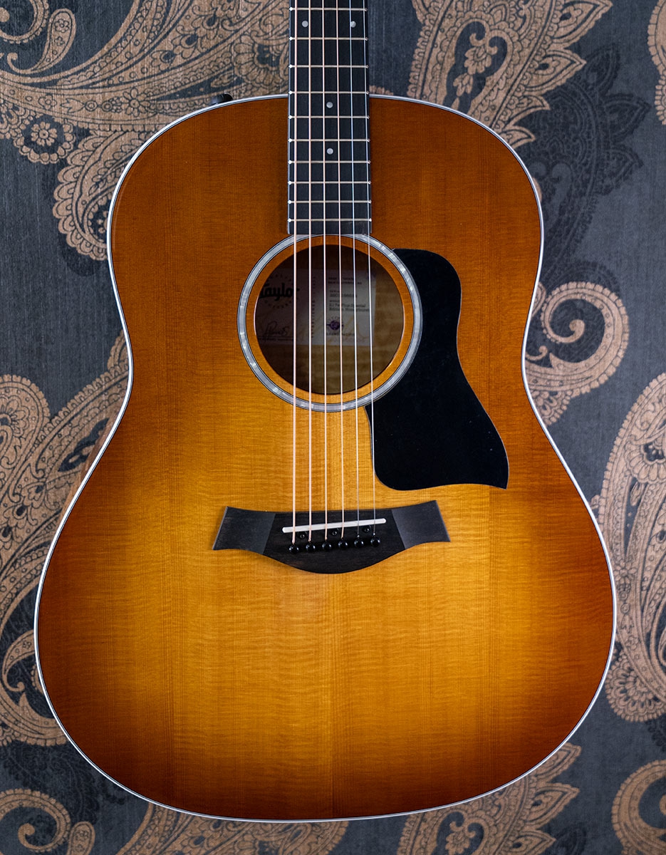 Taylor 217e Plus Special Edition Honeyburst