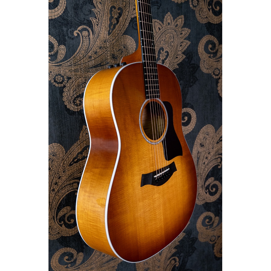 Taylor 217e Plus Special Edition Honeyburst