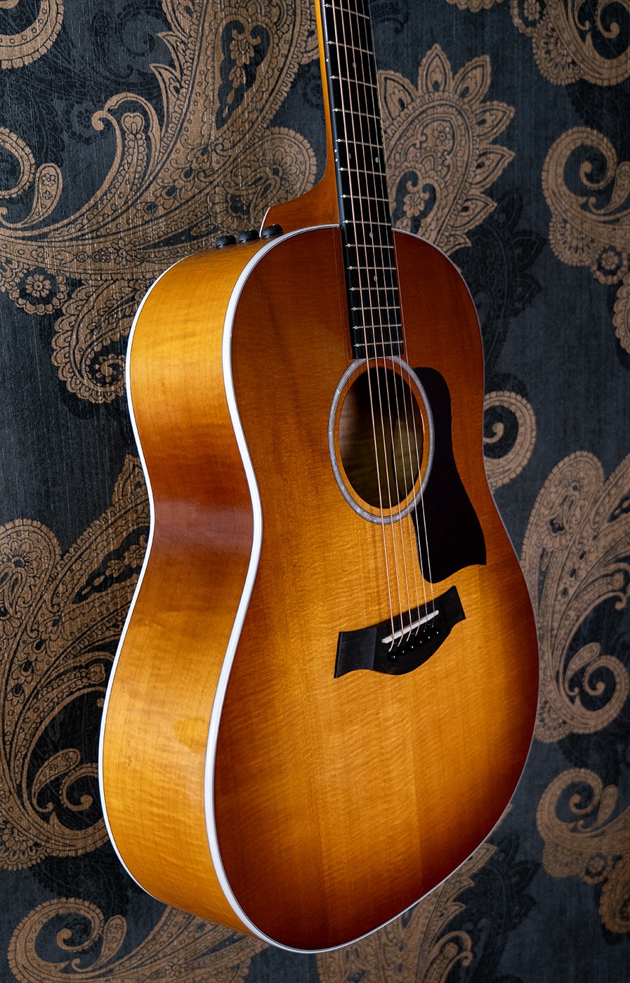 Taylor 217e Plus Special Edition Honeyburst