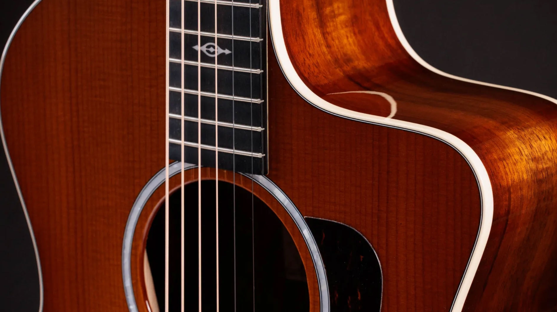 Taylor 214ce-K DLX Special Edition Honeyburst