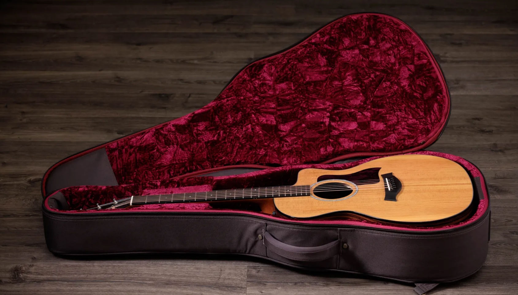 Taylor 214CE Plus