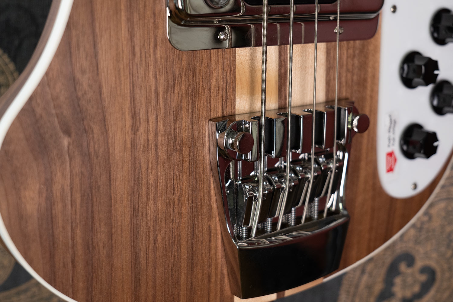 Rickenbacker 4003W Walnut