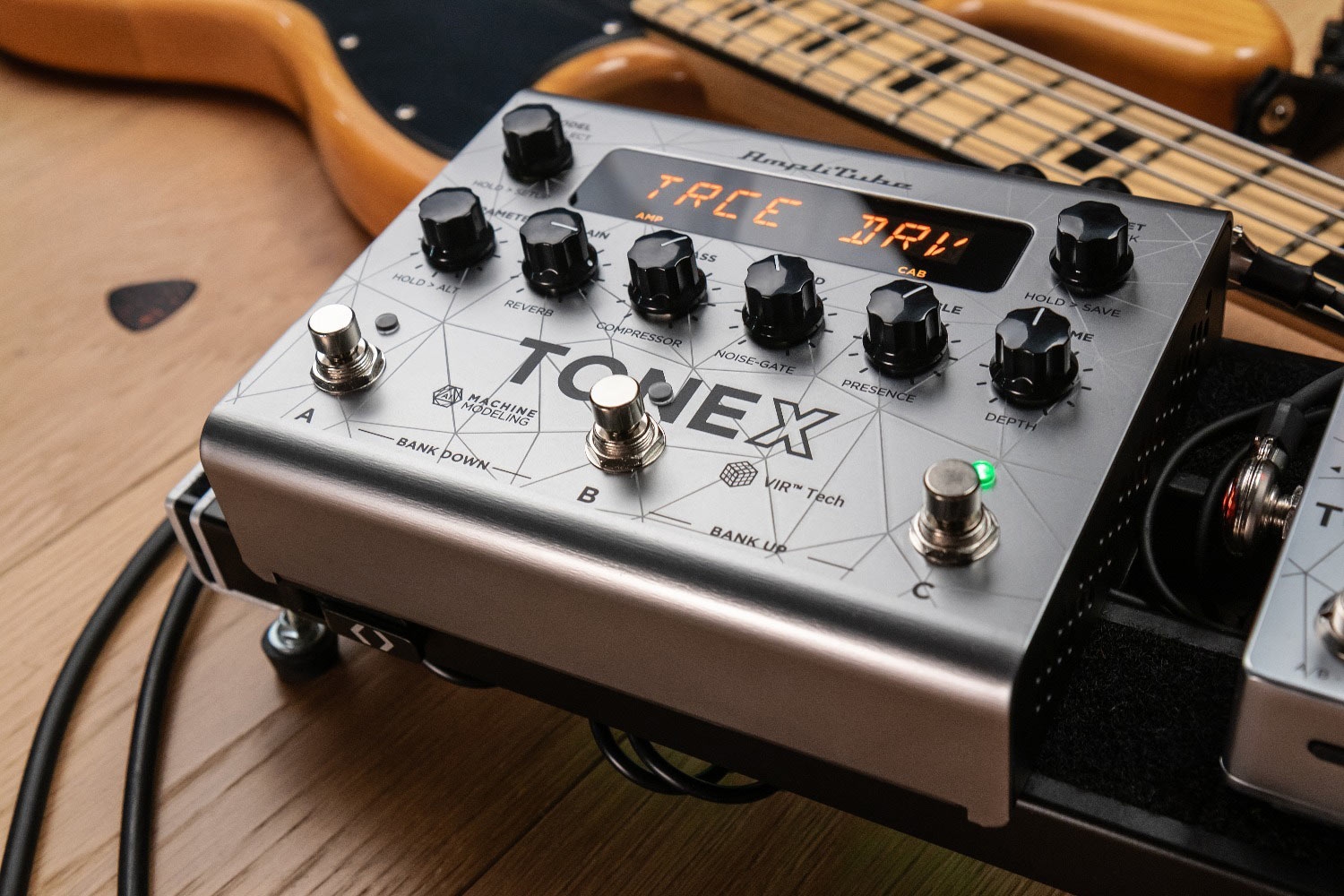 IK Multimedia ToneX Pedal Bass Edition
