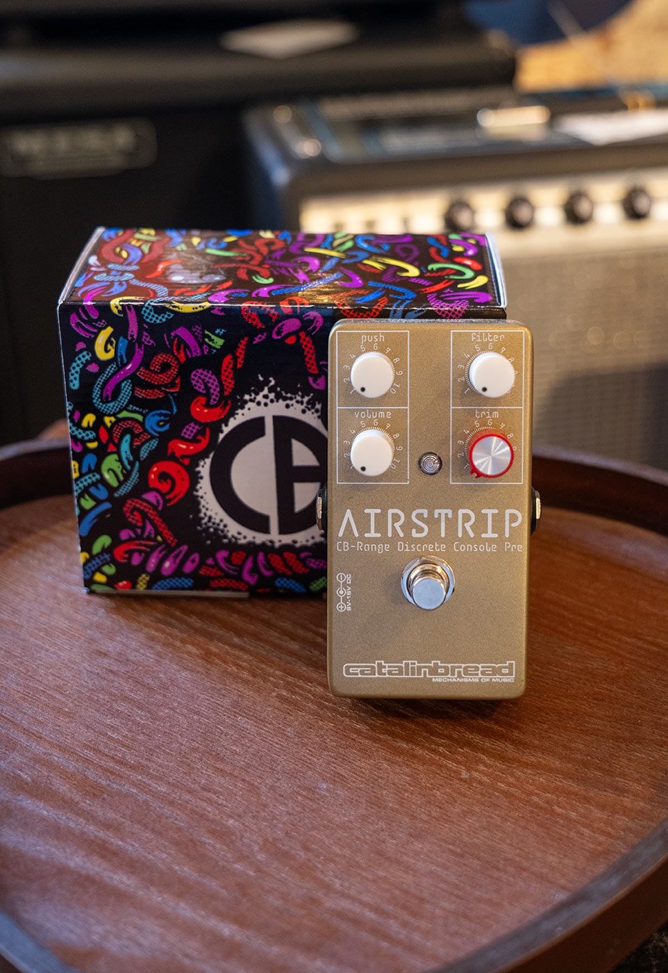 Catalinbread AIRSTRIP Gold N White