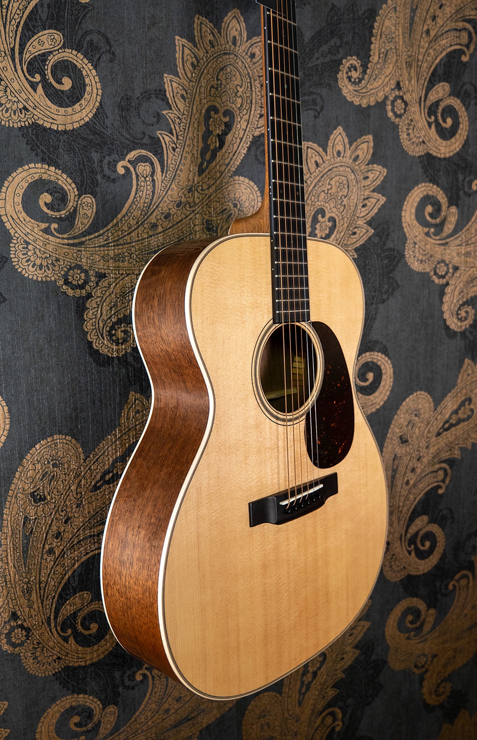Martin Custom Shop 000-14 Black Walnut