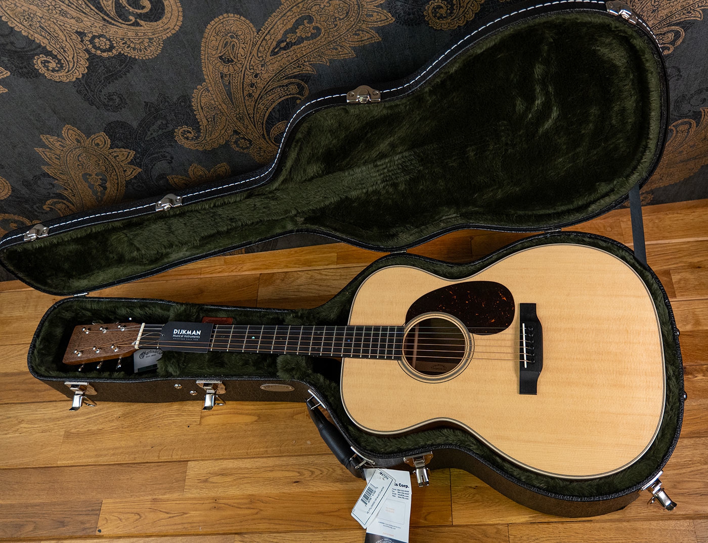 Martin Custom Shop 000-14 Black Walnut