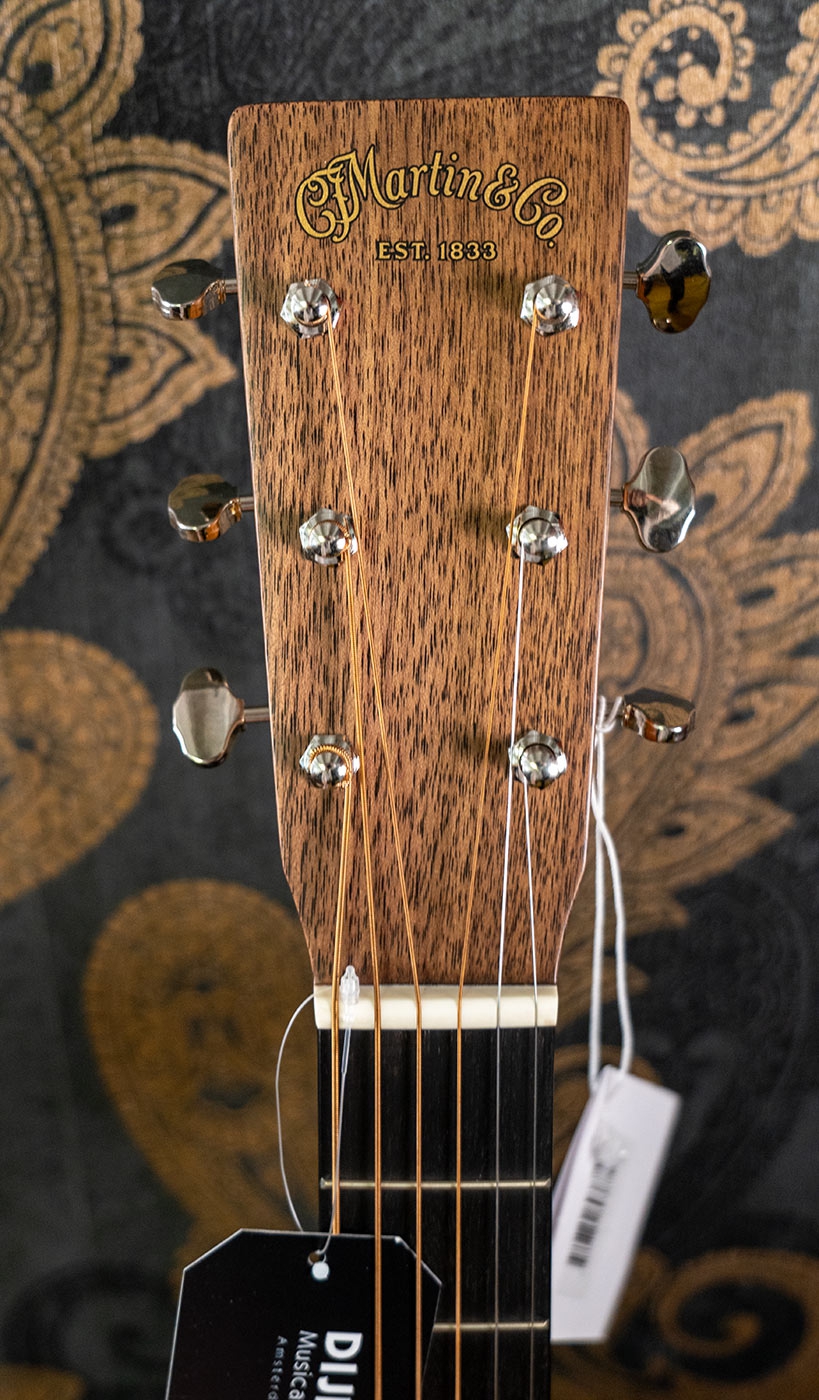 Martin Custom Shop 000-14 Black Walnut
