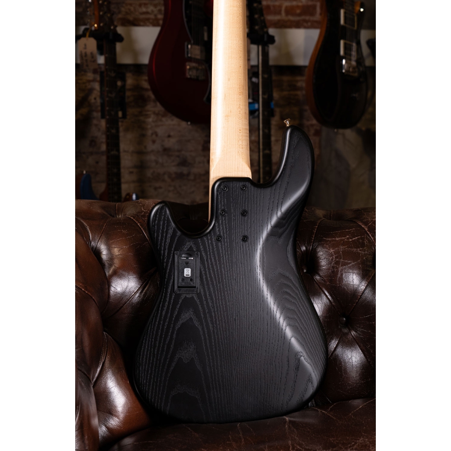 Sandberg California VM5 Matt Black Ash Gold Hardware