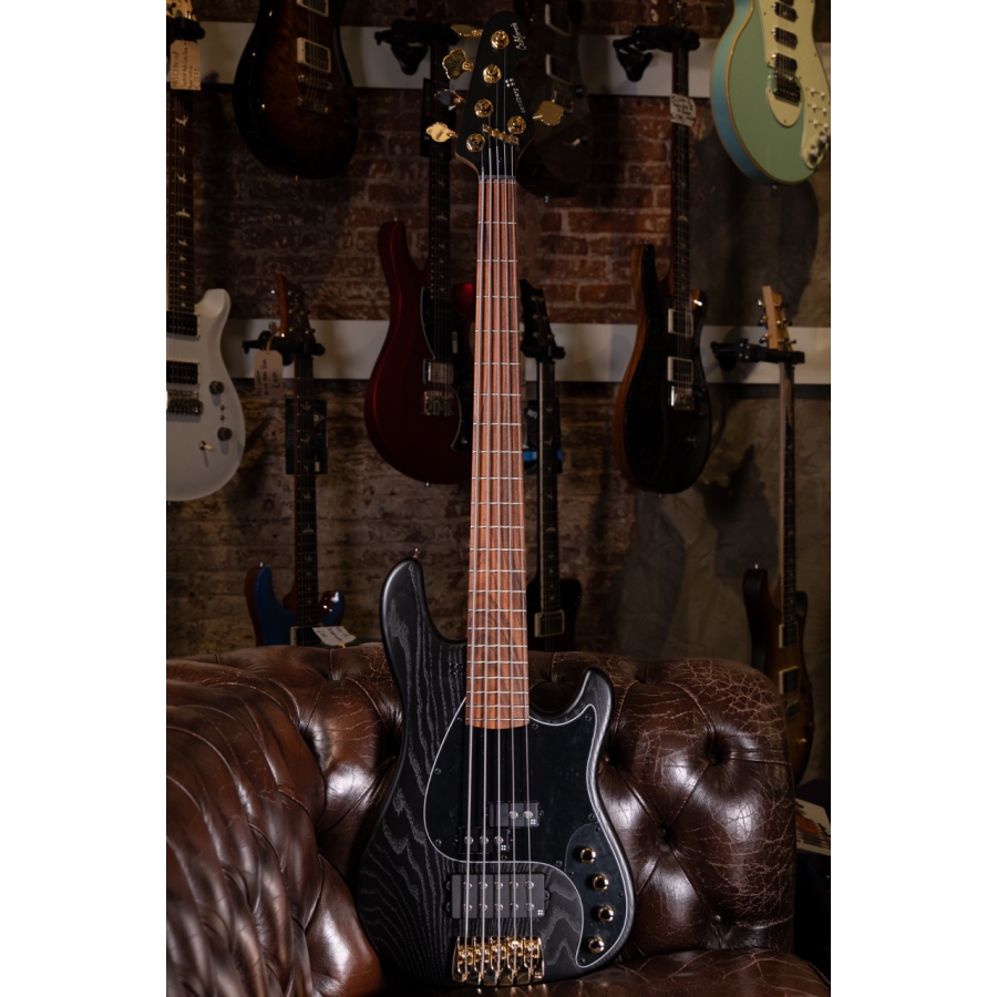Sandberg California VM5 Matt Black Ash Gold Hardware