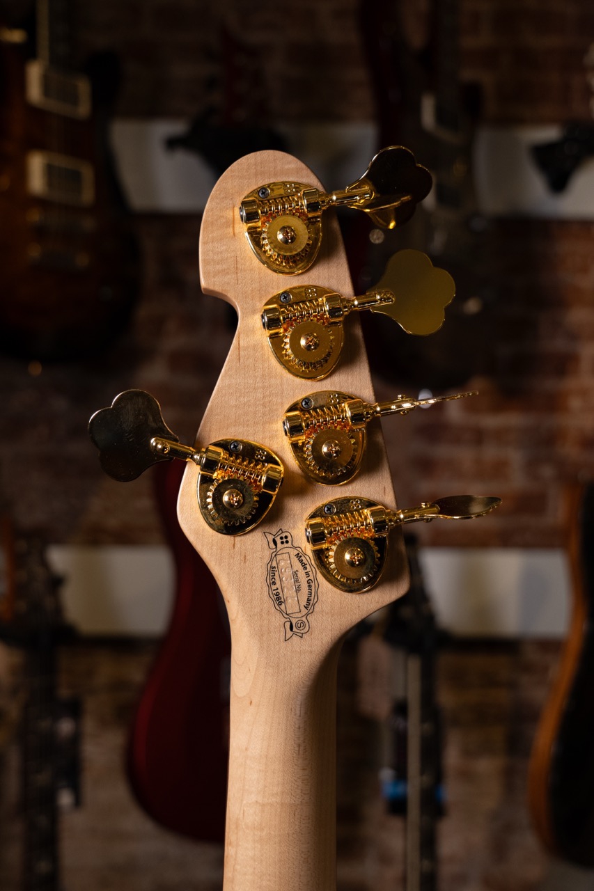 Sandberg California VM5 Matt Black Ash Gold Hardware