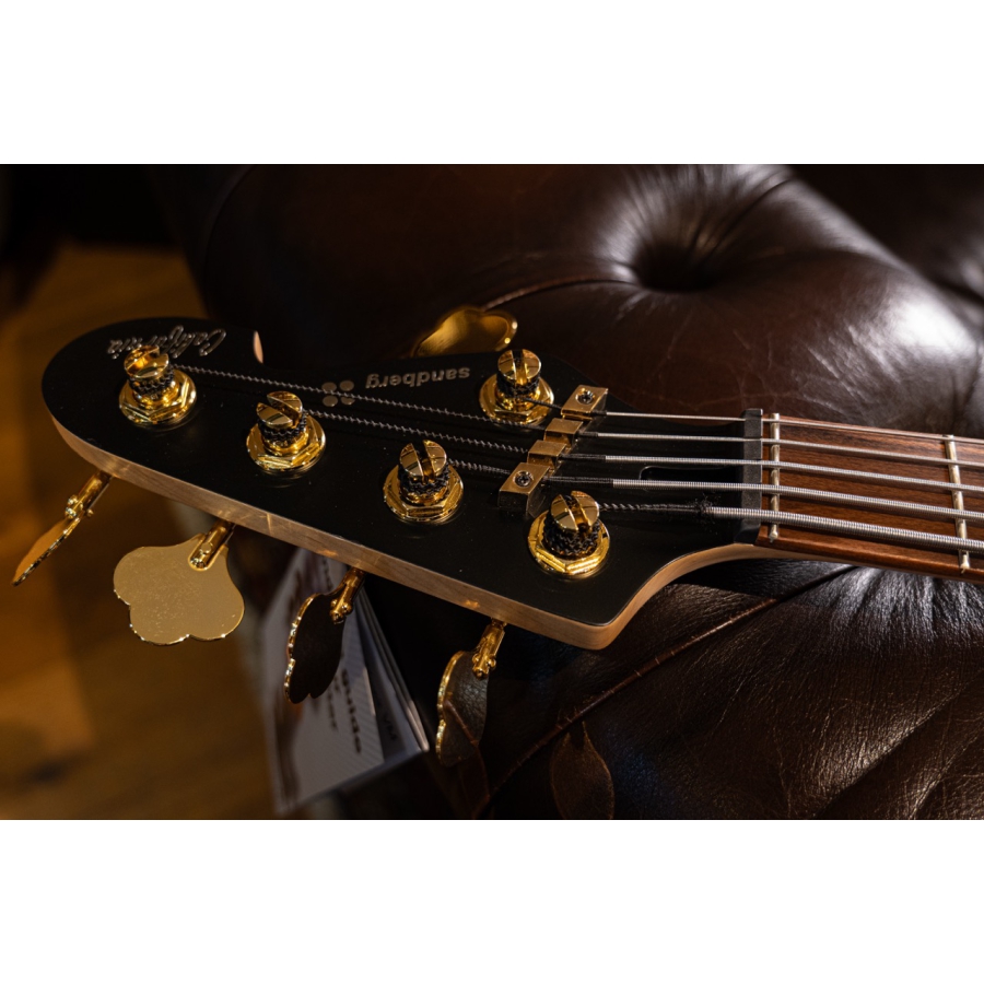 Sandberg California VM5 Matt Black Ash Gold Hardware