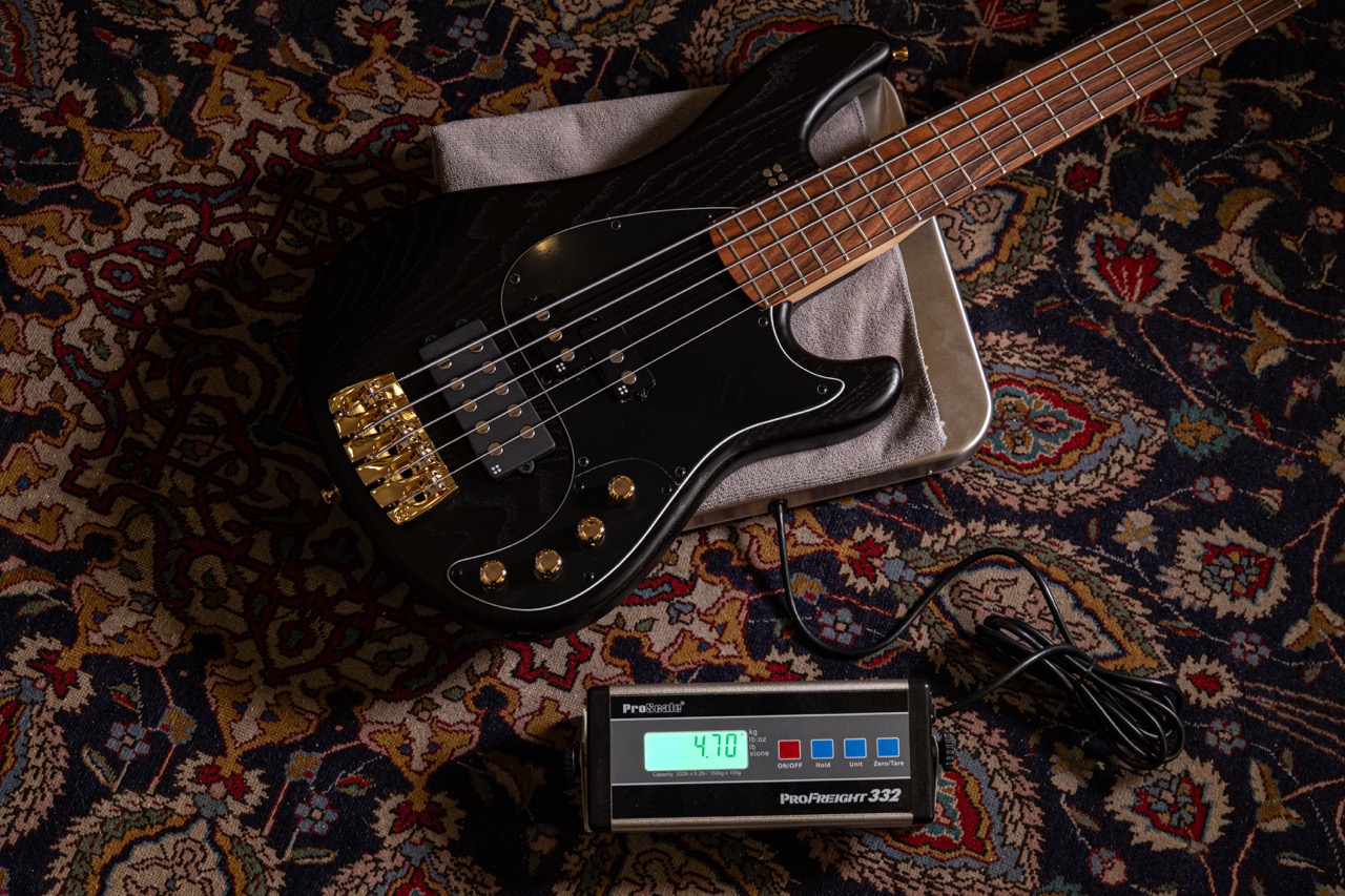 Sandberg California VM5 Matt Black Ash Gold Hardware