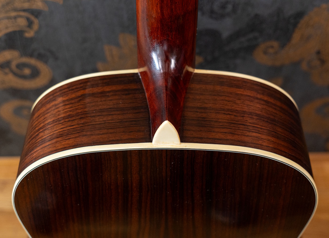 Eastman E25SS v-SB Antique Sunburst