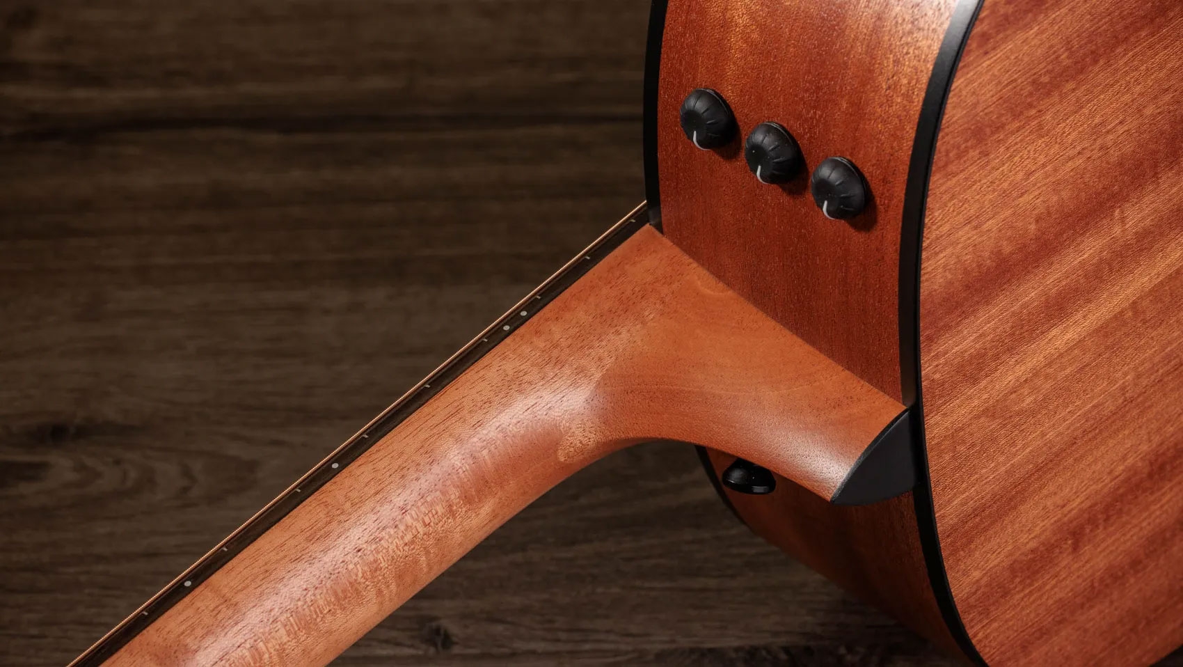 Taylor 117e Special Edition Dark Tobacco