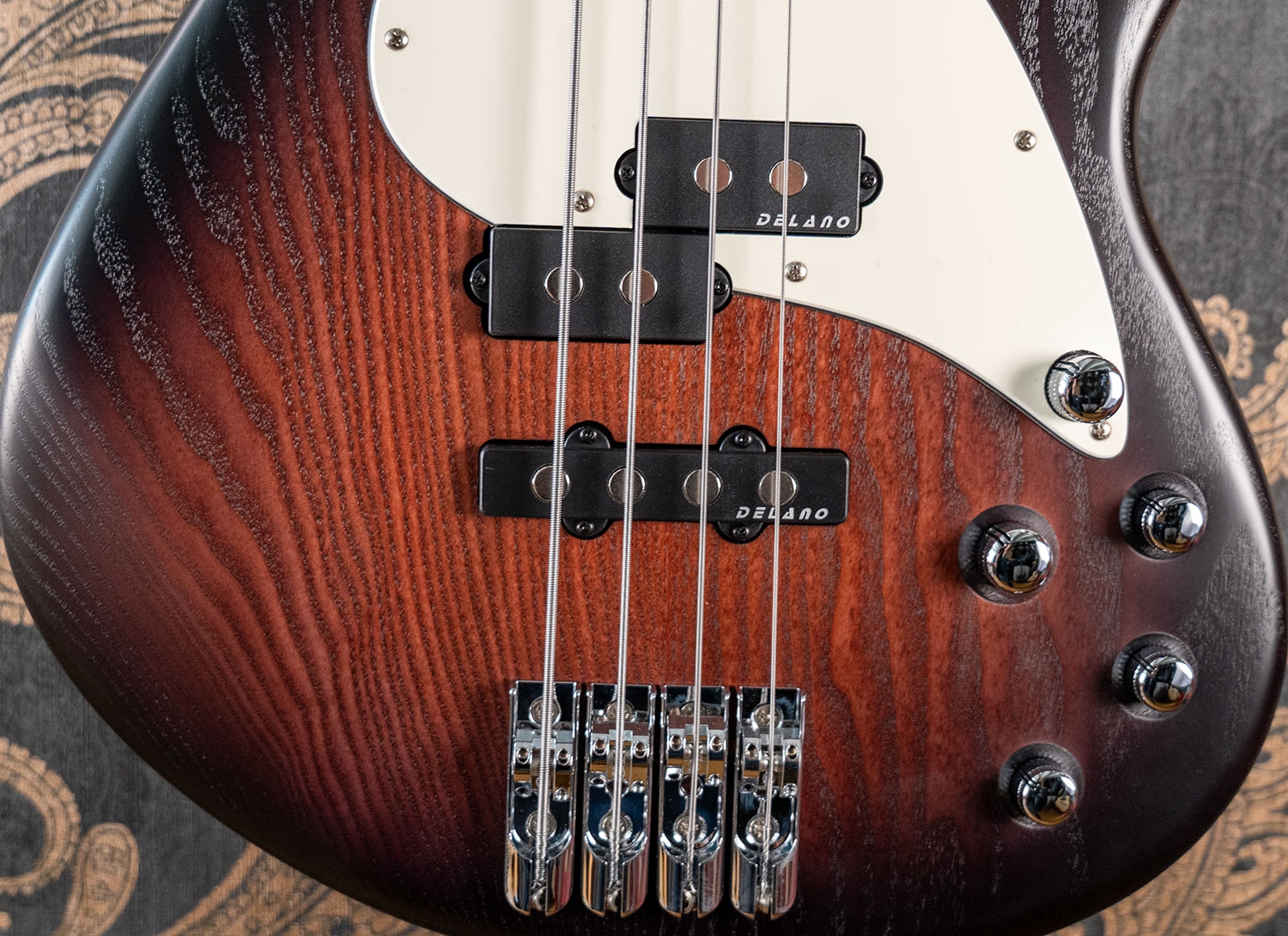 Sandberg Custom VT4 Yolanda Charles Signature Matt Brownburst
